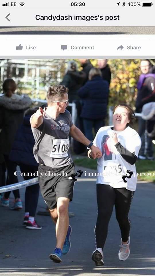 Dan urges Chloe to the finish line of the Hadleigh 5 miler